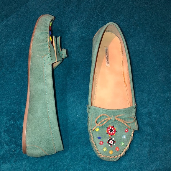 Turquoise moccasins - Picture 2 of 3